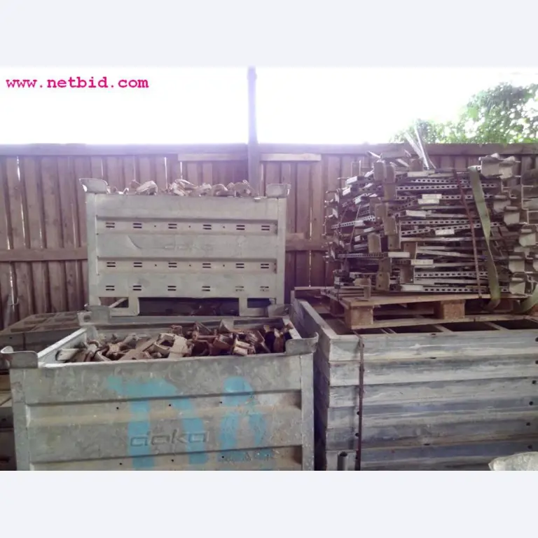 discharged and well-maintained machines from the  sector construction industry<br>-7