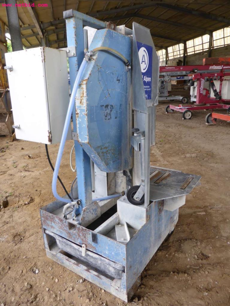 discharged and well-maintained machines from the  sector construction industry<br>-4