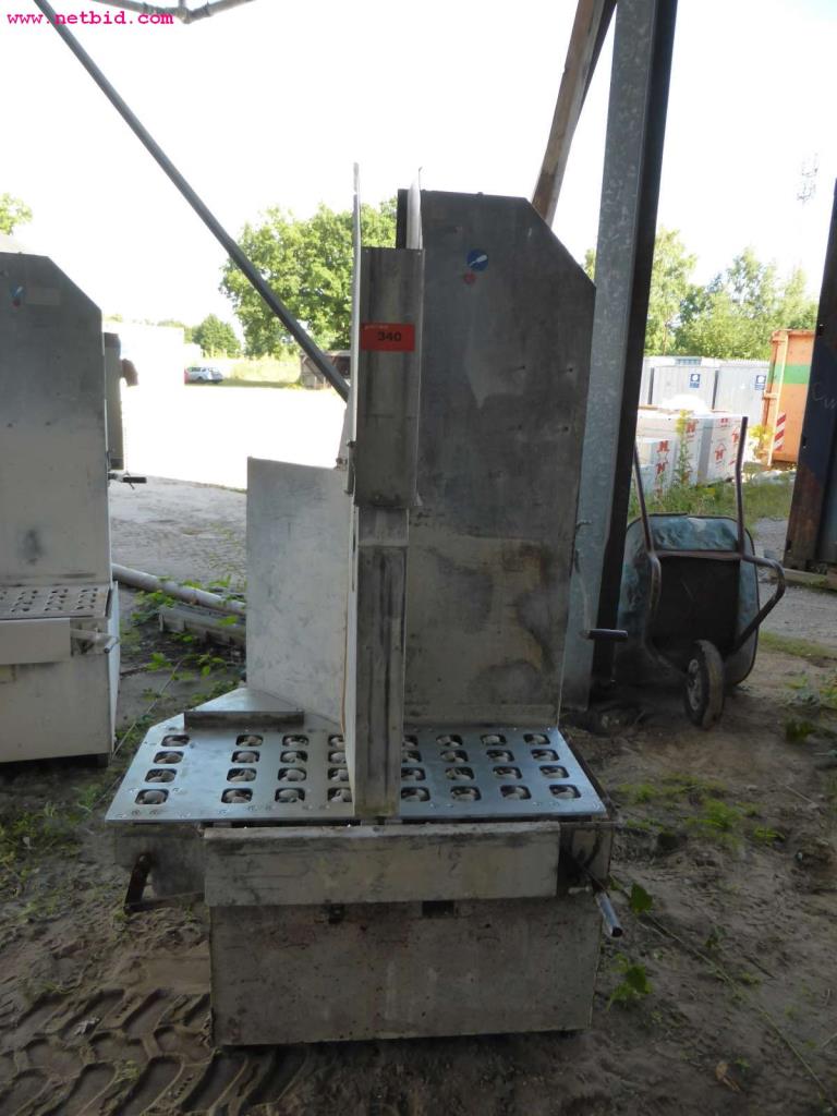 discharged and well-maintained machines from the  sector construction industry<br>-1