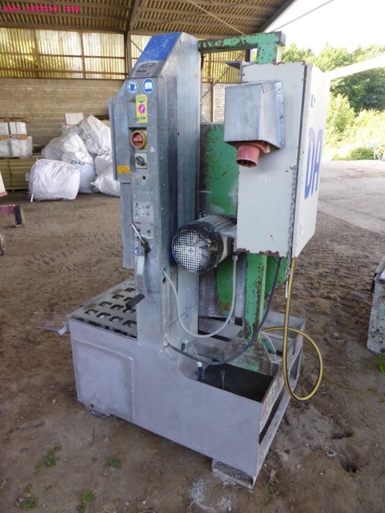 discharged and well-maintained machines from the  sector construction industry<br>-2