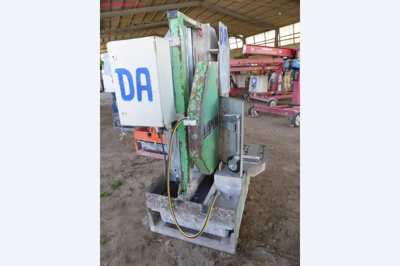 Máquinas e equipamentos de construção-3