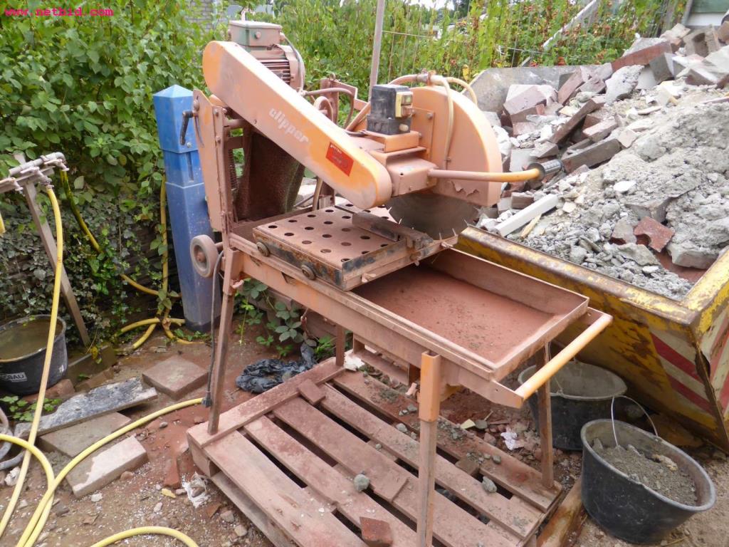 
Baumaschinen und Baugeräte-1