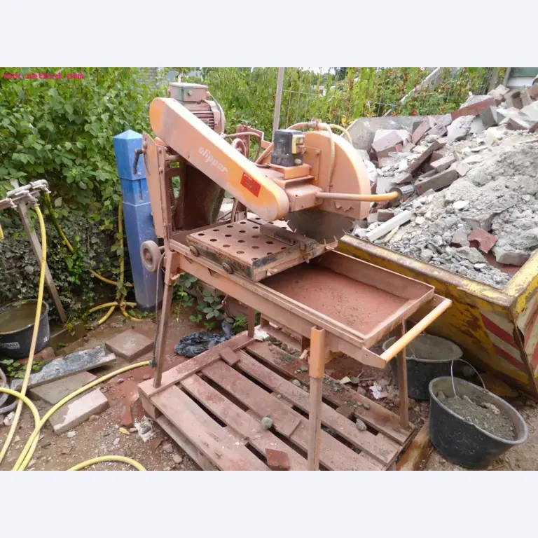 Baumaschinen und Baugeräte-1