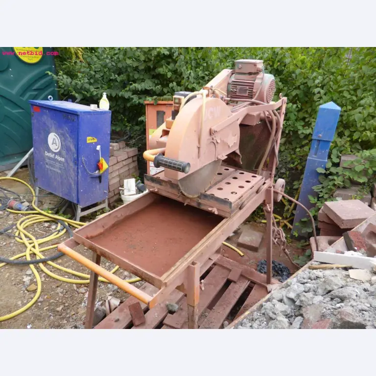 Baumaschinen und Baugeräte-2