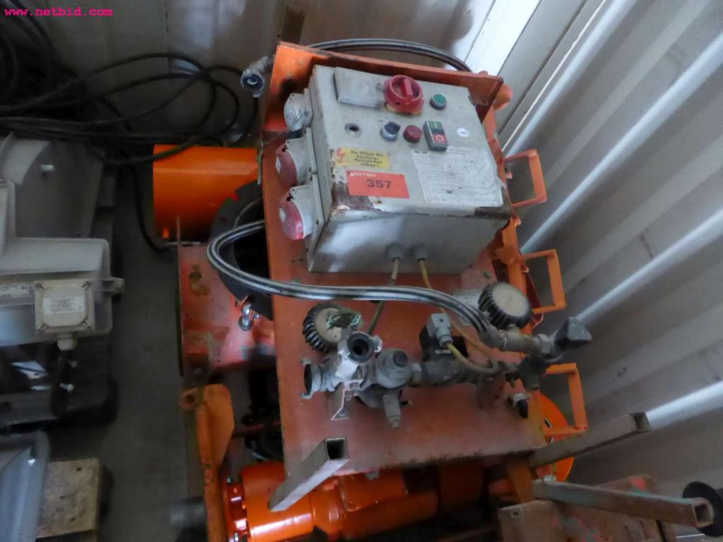 discharged and well-maintained machines from the  sector construction industry<br>-1