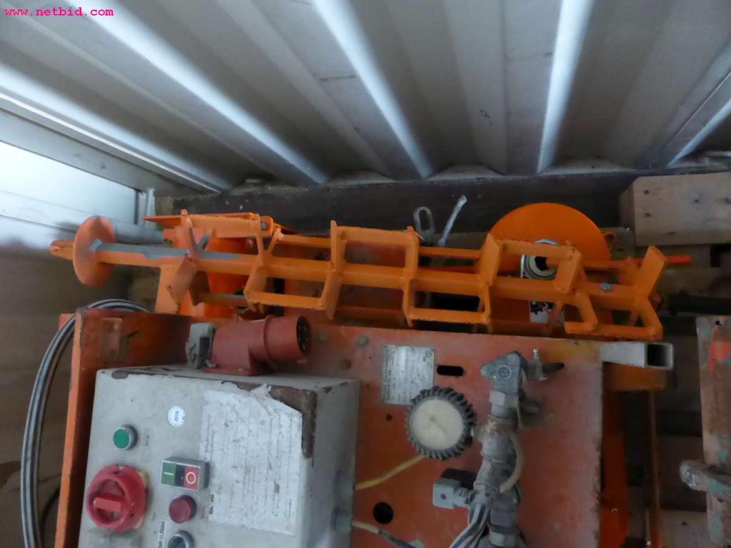 discharged and well-maintained machines from the  sector construction industry<br>-3