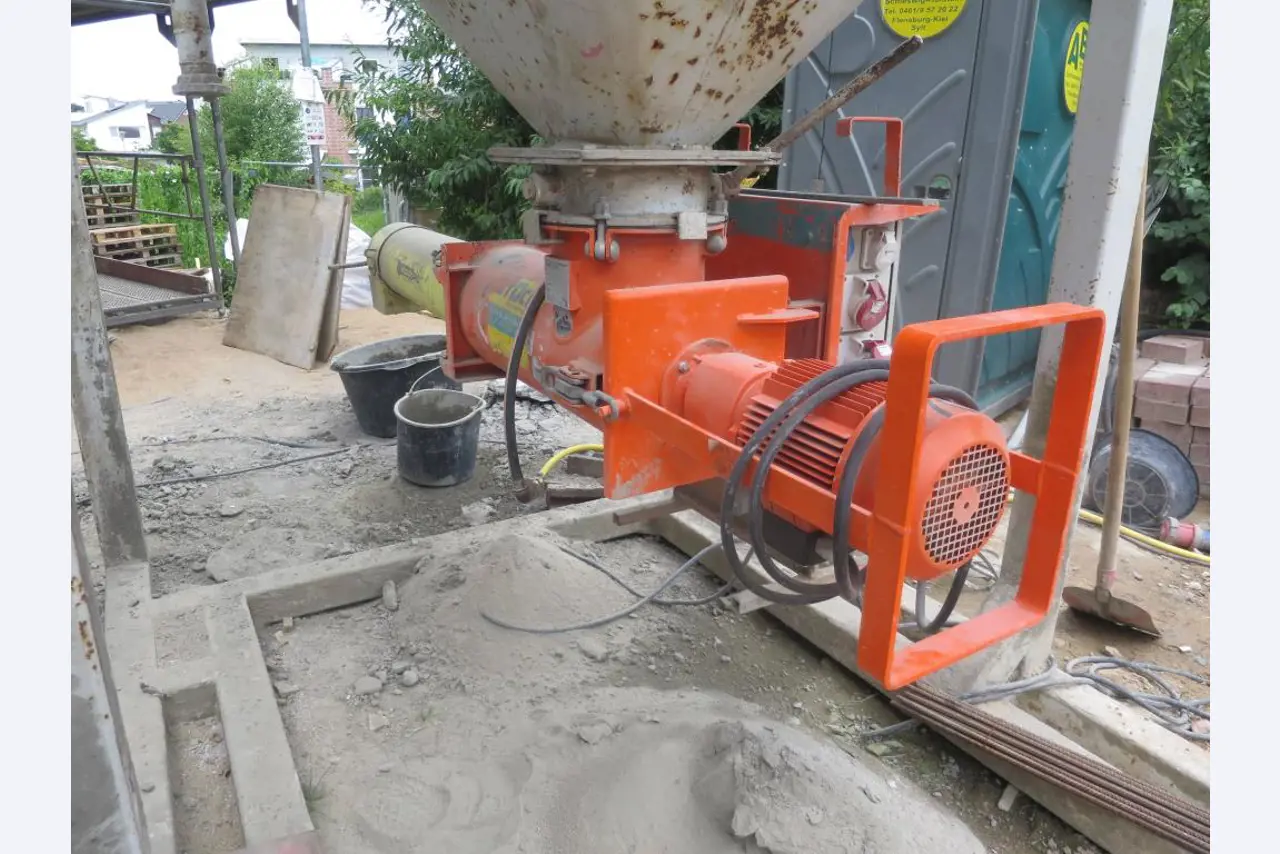 Máquinas e equipamentos de construção-2