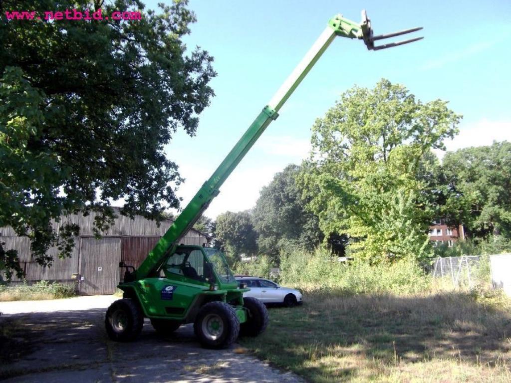 discharged and well-maintained machines from the  sector construction industry<br>-3