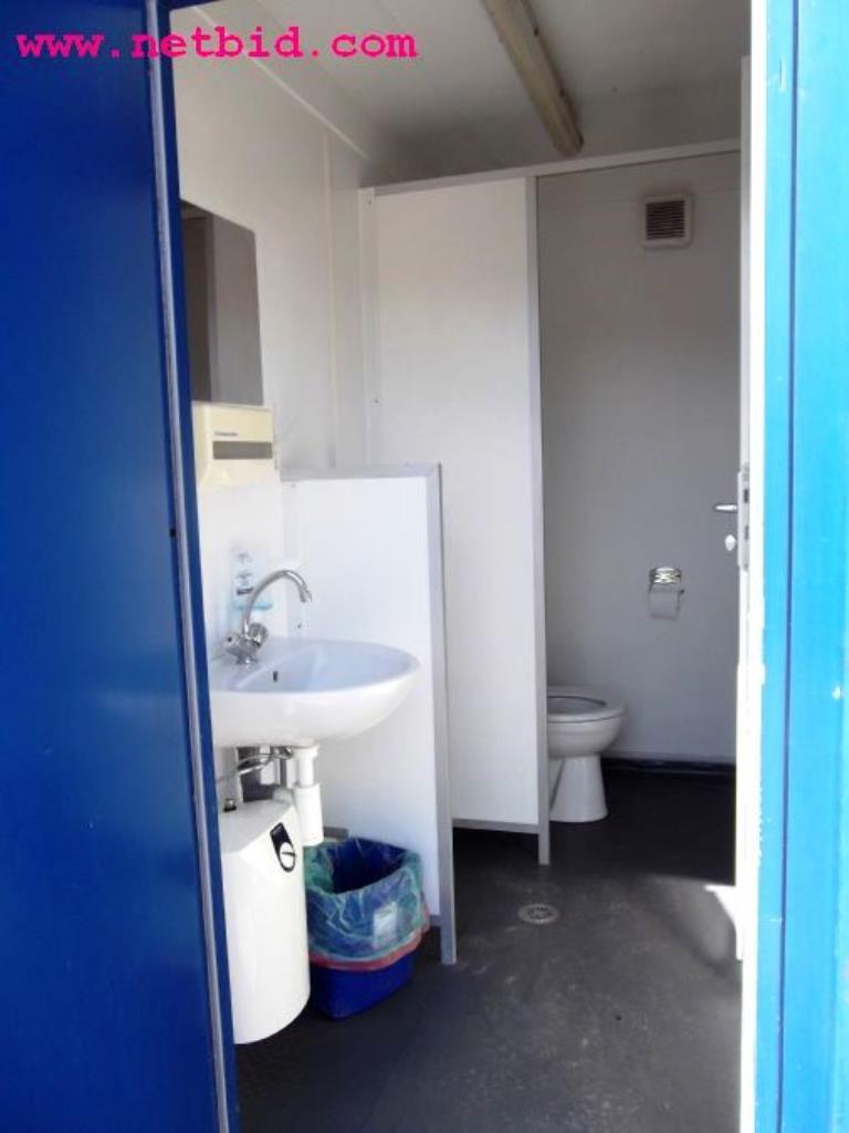 discharged and well-maintained machines from the  sector construction industry<br>-2