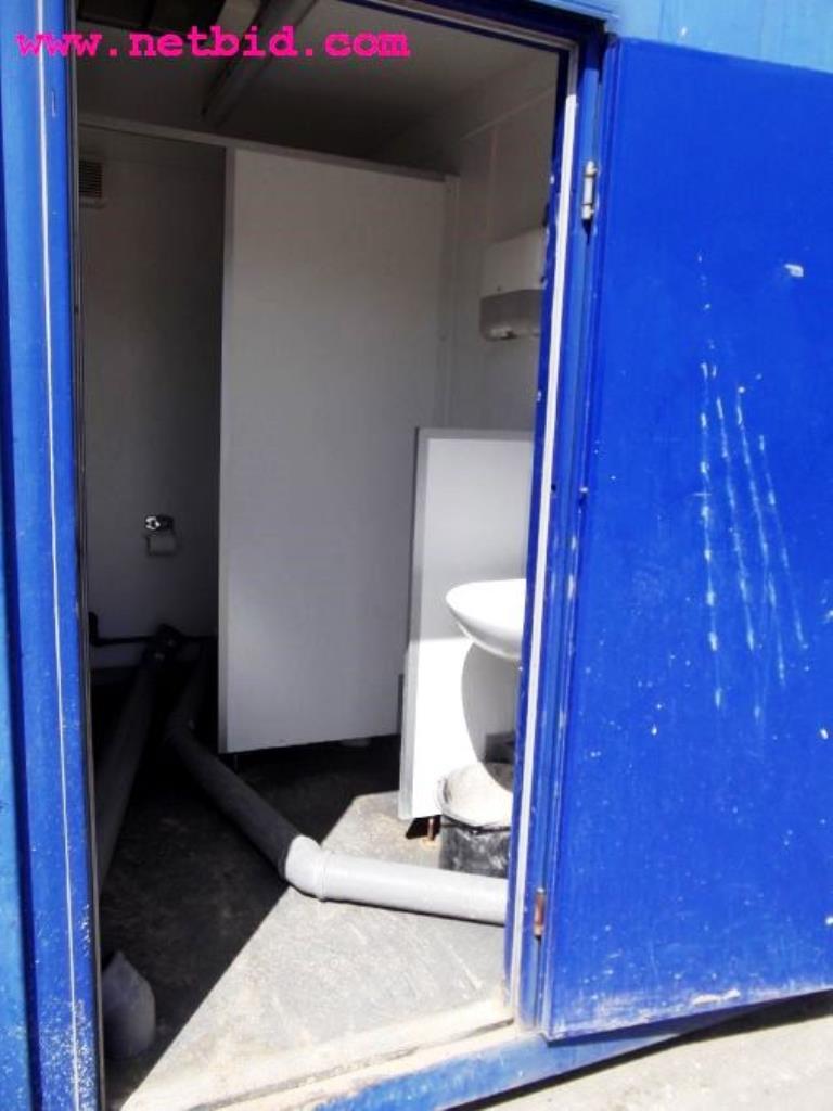 discharged and well-maintained machines from the  sector construction industry<br>-3