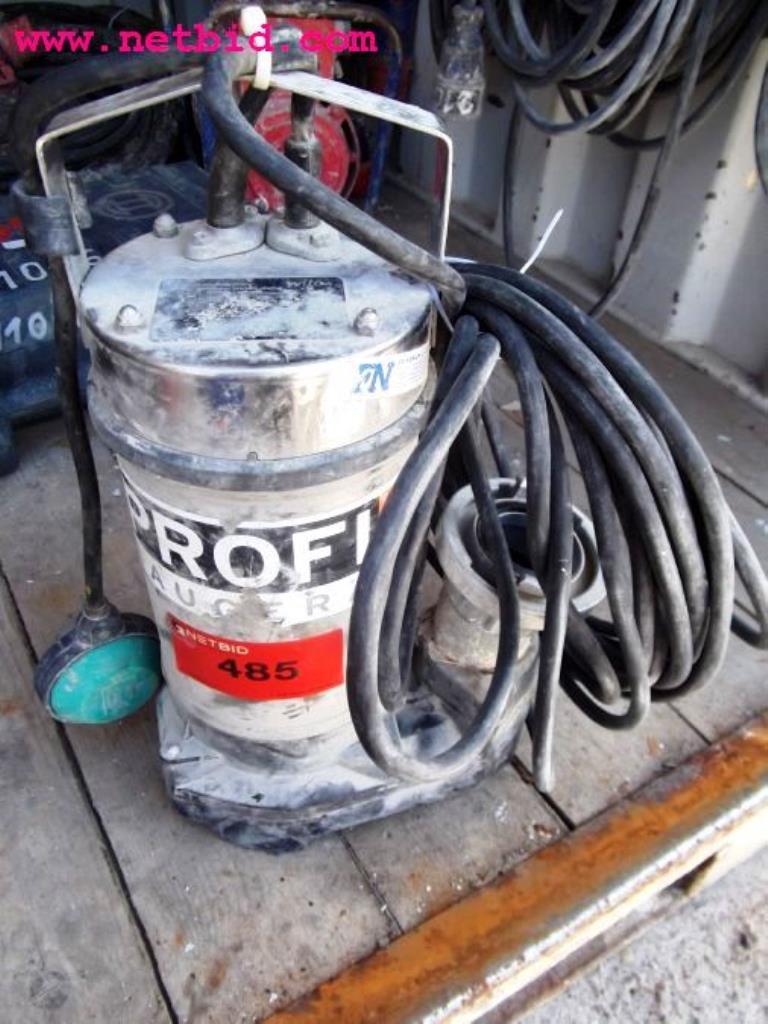 discharged and well-maintained machines from the  sector construction industry<br>-1