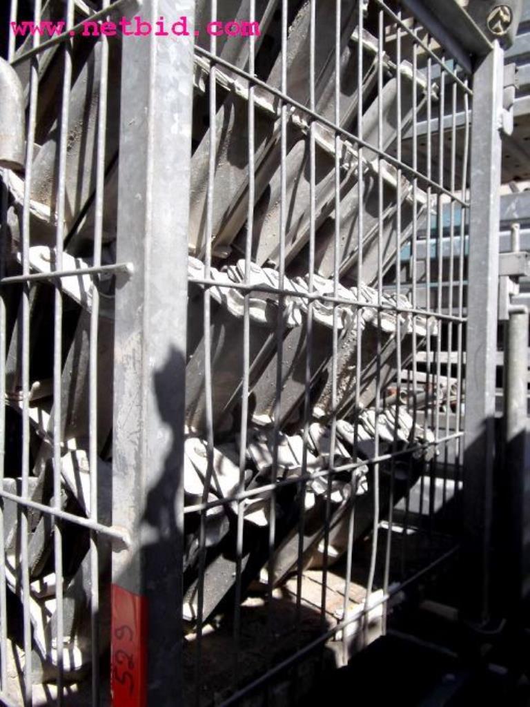 discharged and well-maintained machines from the  sector construction industry<br>-5