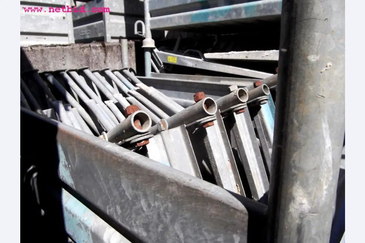 Máquinas e equipamentos de construção-6