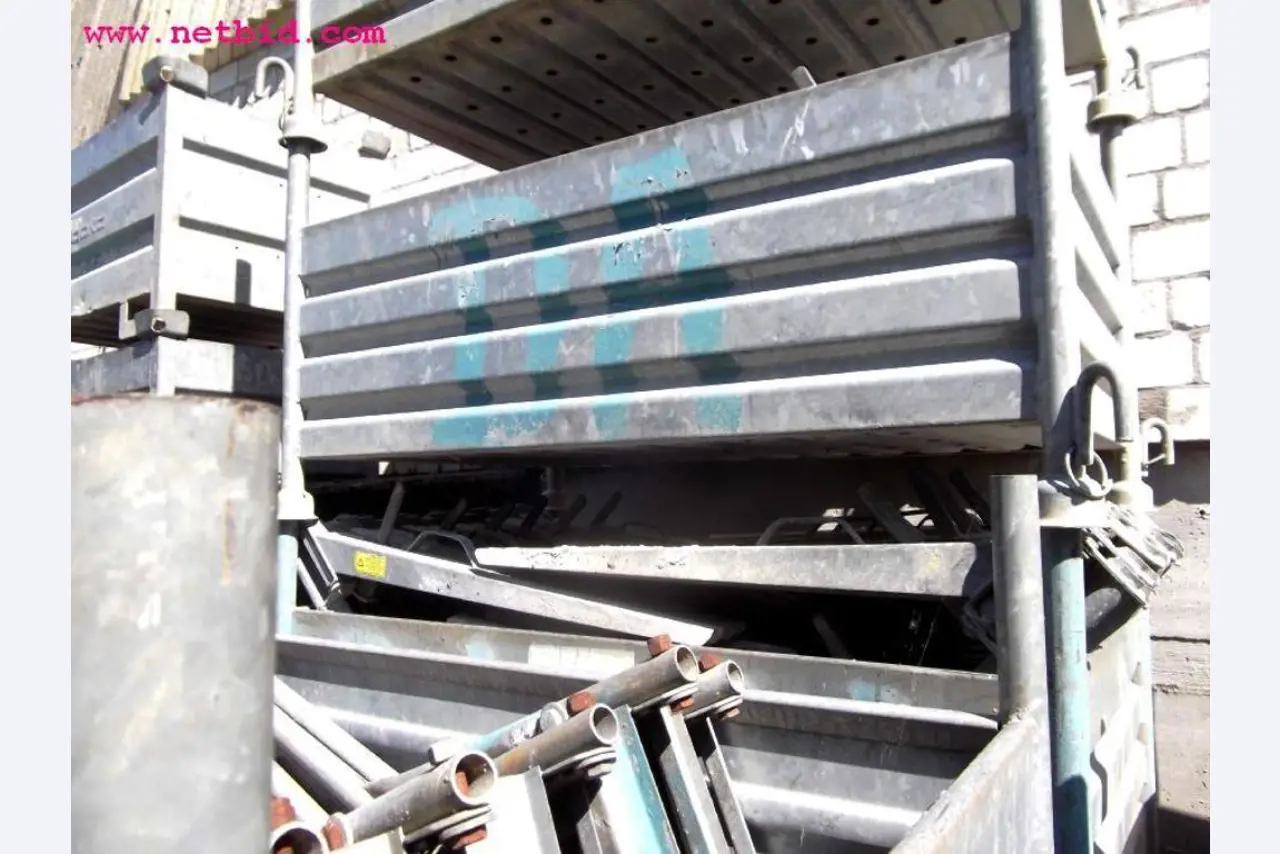 Máquinas e equipamentos de construção-7