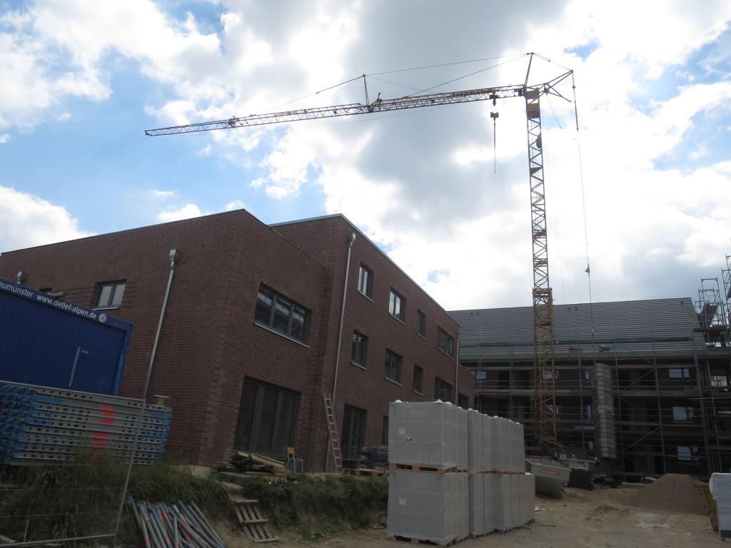 discharged and well-maintained machines from the  sector construction industry<br>-3