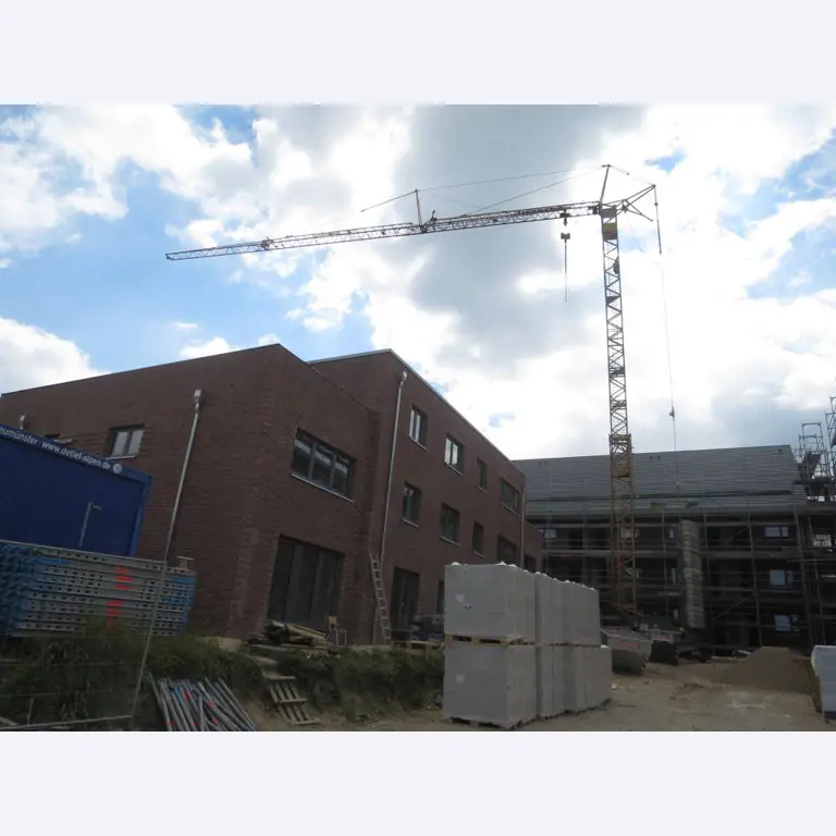 discharged and well-maintained machines from the  sector construction industry<br>-3