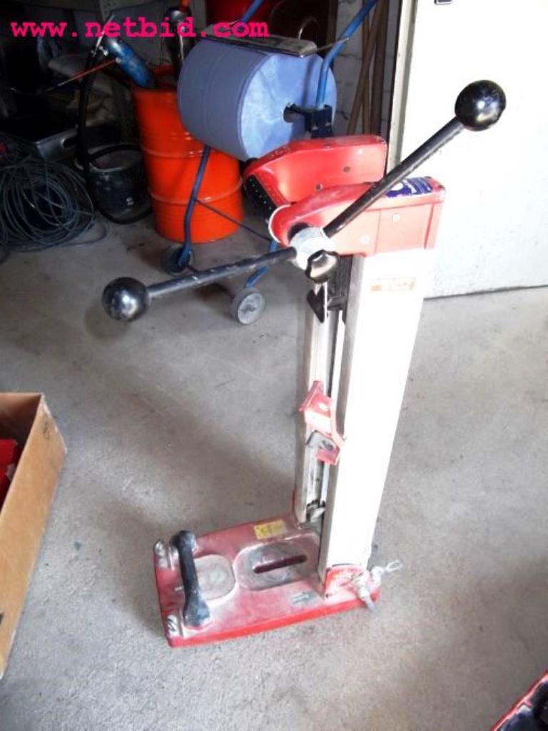 discharged and well-maintained machines from the  sector construction industry<br>-3