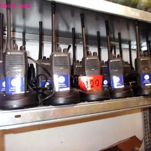 25 Walky-Talkies Motorola