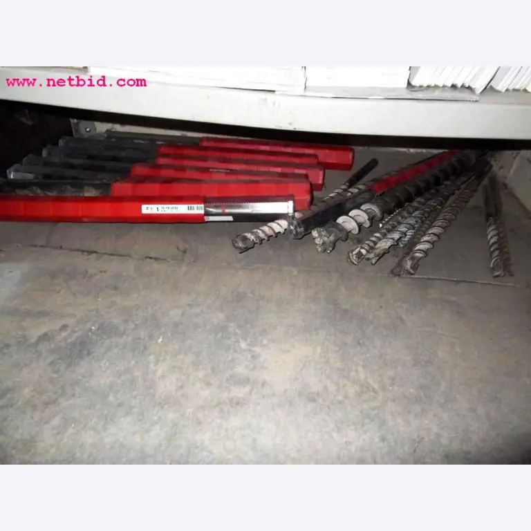 Máquinas e equipamentos de construção-8