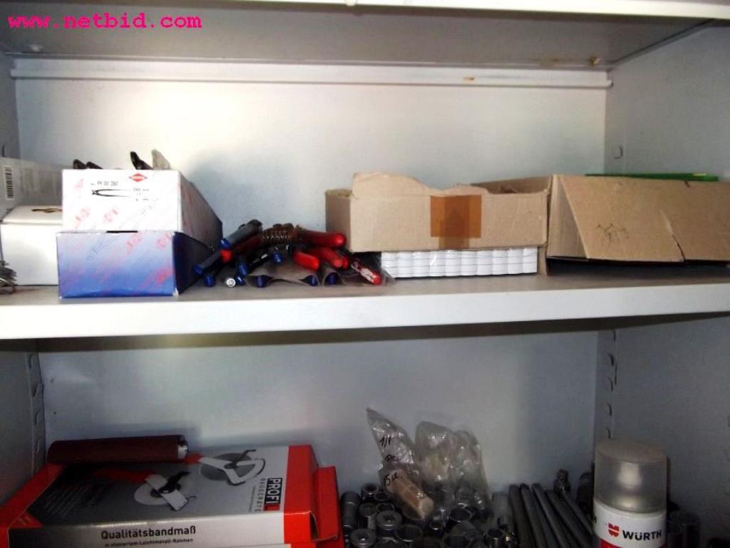 discharged and well-maintained machines from the  sector construction industry<br>-9