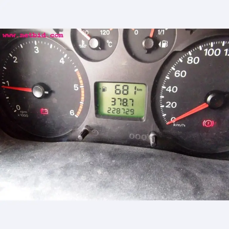 Máquinas e equipamentos de construção-8