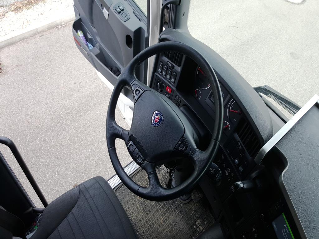 Welding electrodes, Welding units and Trucks-12