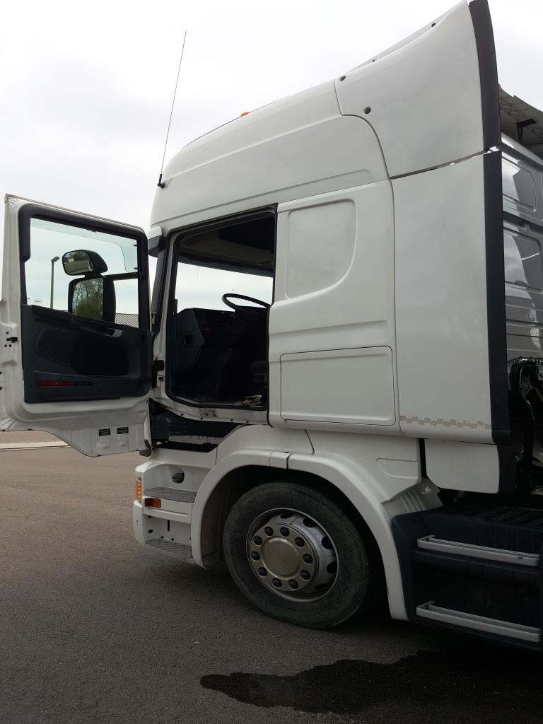 Welding electrodes, Welding units and Trucks-6