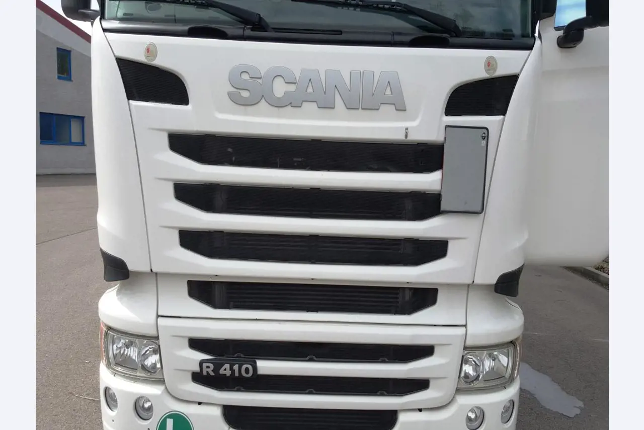 Welding electrodes, Welding units and Trucks -9