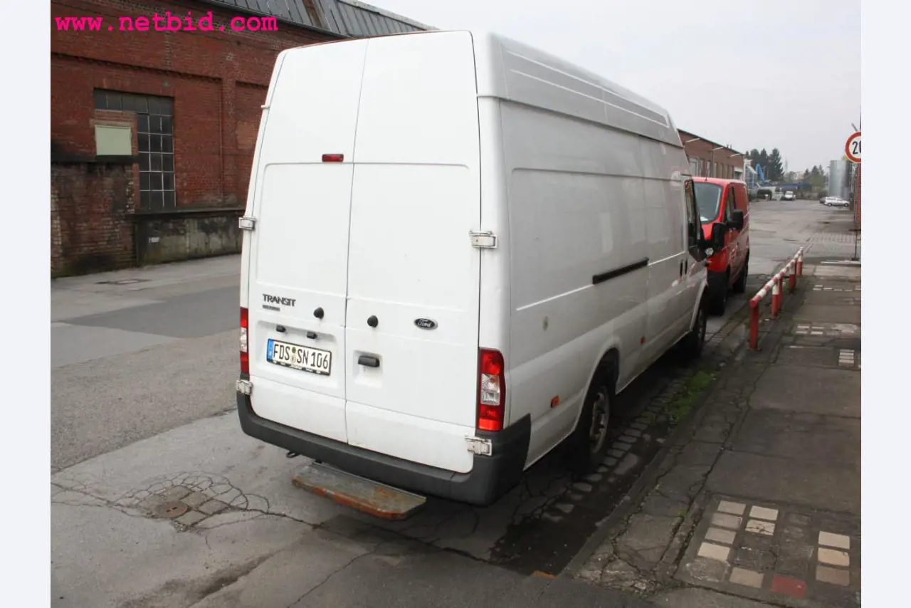 Equipamento operacional e de escritório <br>do sector da construção de feiras-10