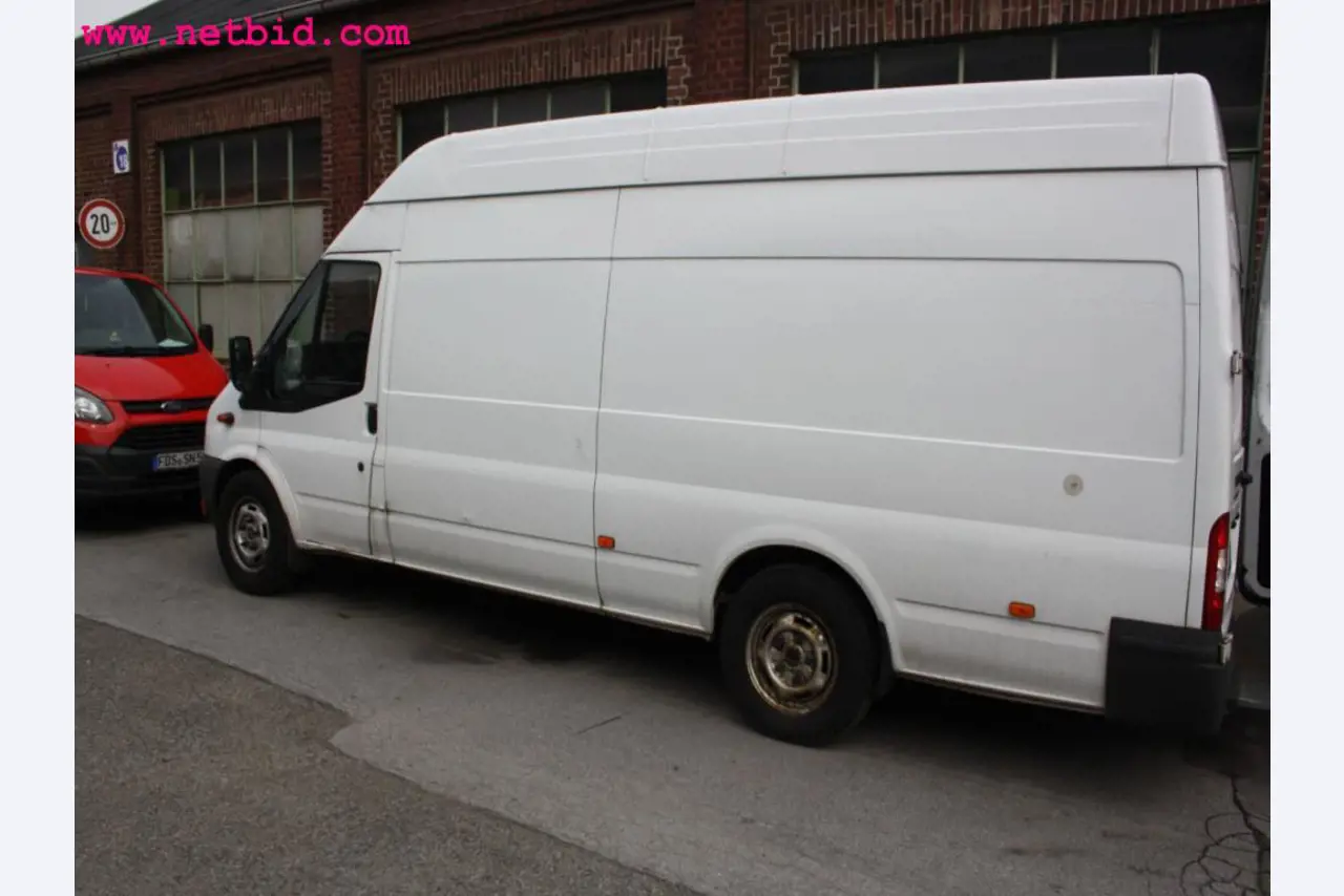 Equipamento operacional e de escritório <br>do sector da construção de feiras-5