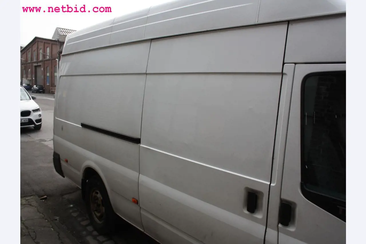 Equipamento operacional e de escritório <br>do sector da construção de feiras-8