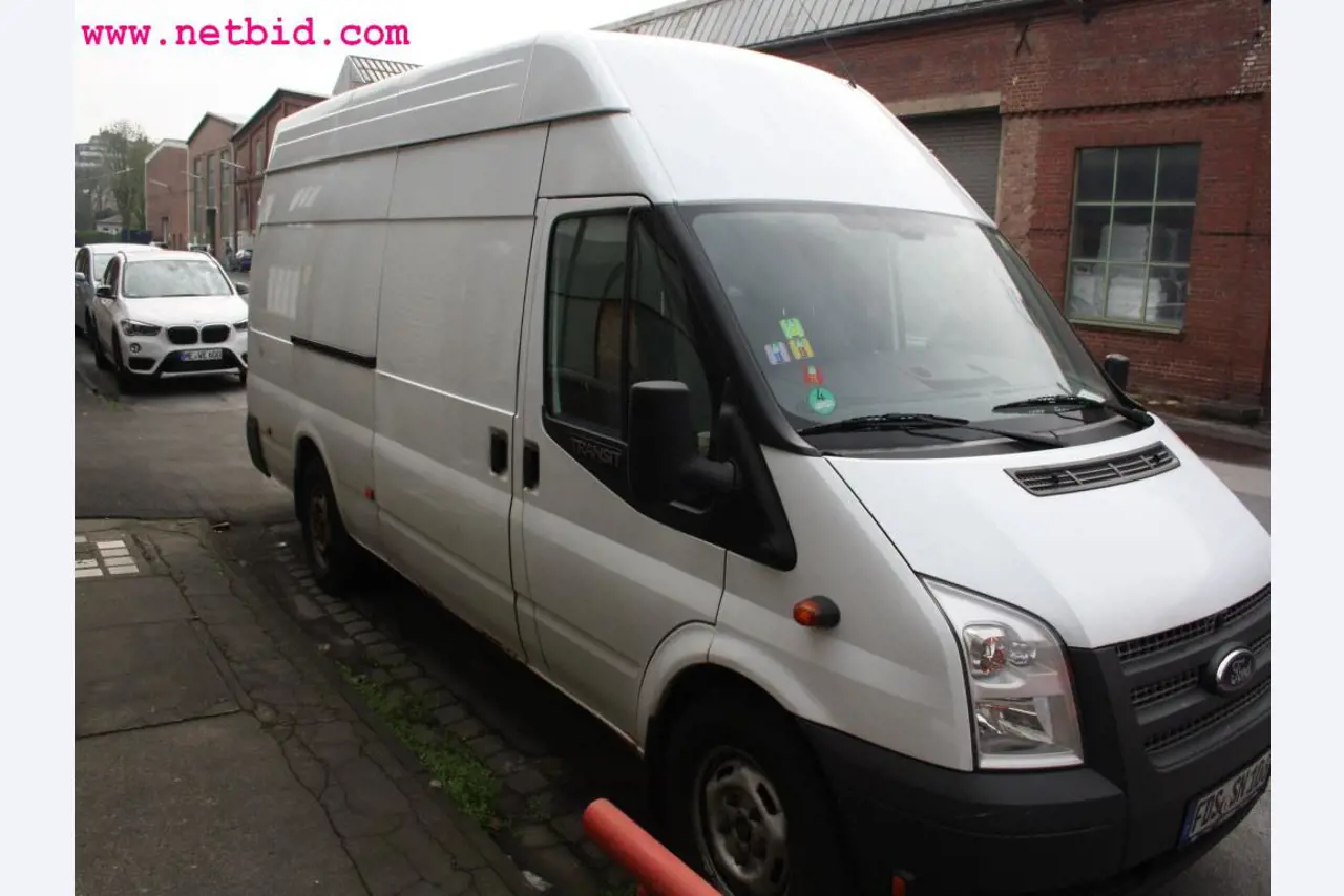 Equipamento operacional e de escritório <br>do sector da construção de feiras-9