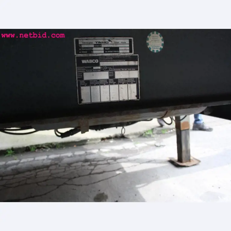 Equipamento operacional e de escritório <br>do sector da construção de feiras-4