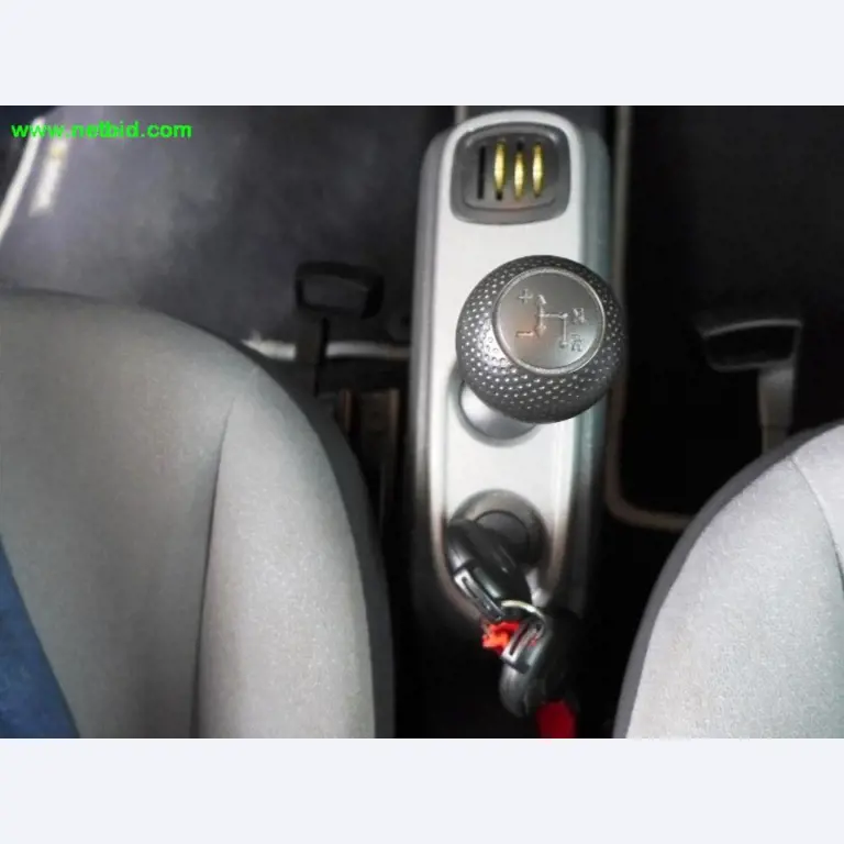 Office furniture, Server equipment, Hardware, Passenger car<br>-8