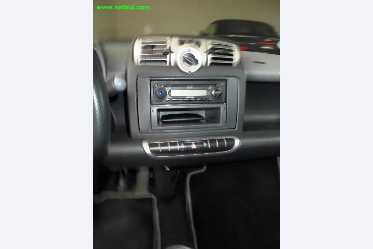 Office furniture, Server equipment, Hardware, Passenger car<br>-9