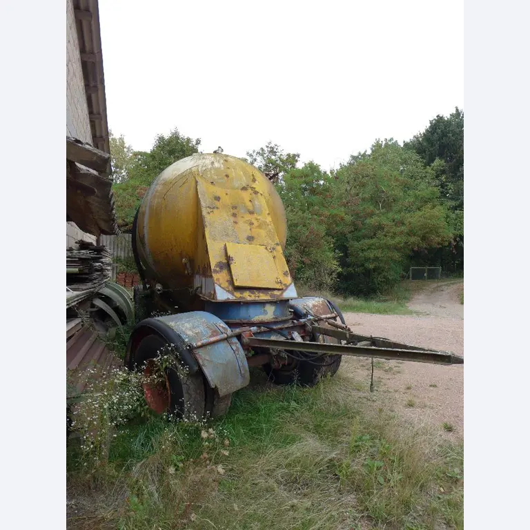 Máquinas bem conservadas do sector <br>agrícola-10