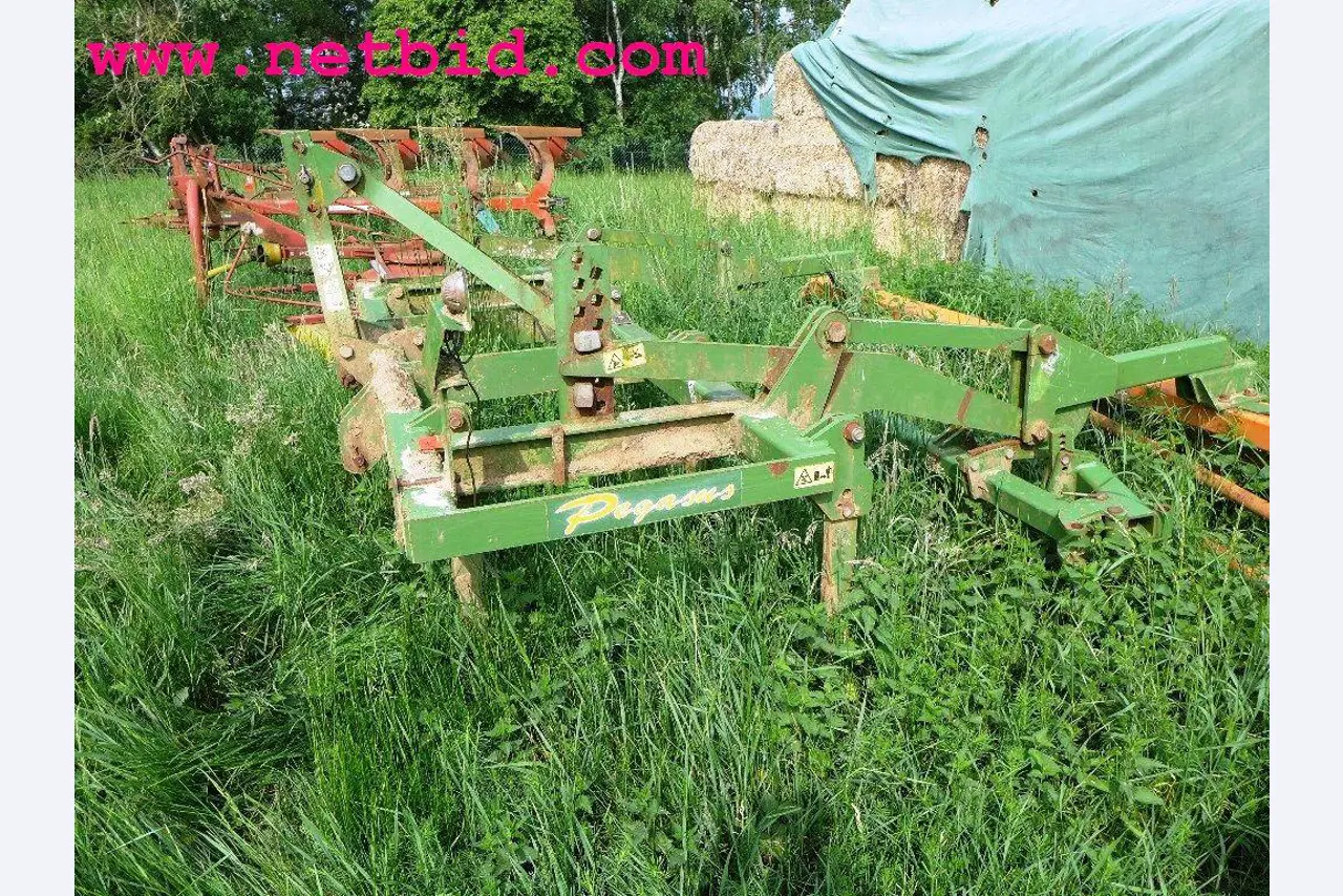 discharged and well-maintained machines from the sector agriculture-4