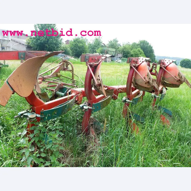 discharged and well-maintained machines from the sector agriculture-4