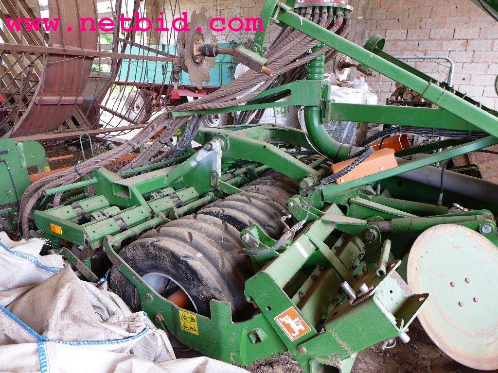 discharged and well-maintained machines from the sector agriculture-4