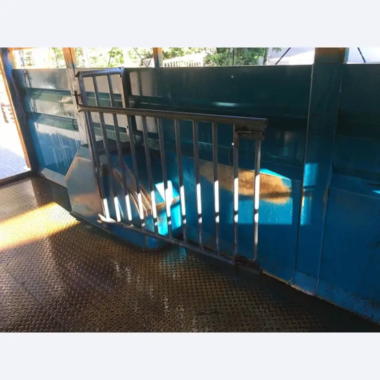 Máquinas bem conservadas do sector <br>agrícola-17