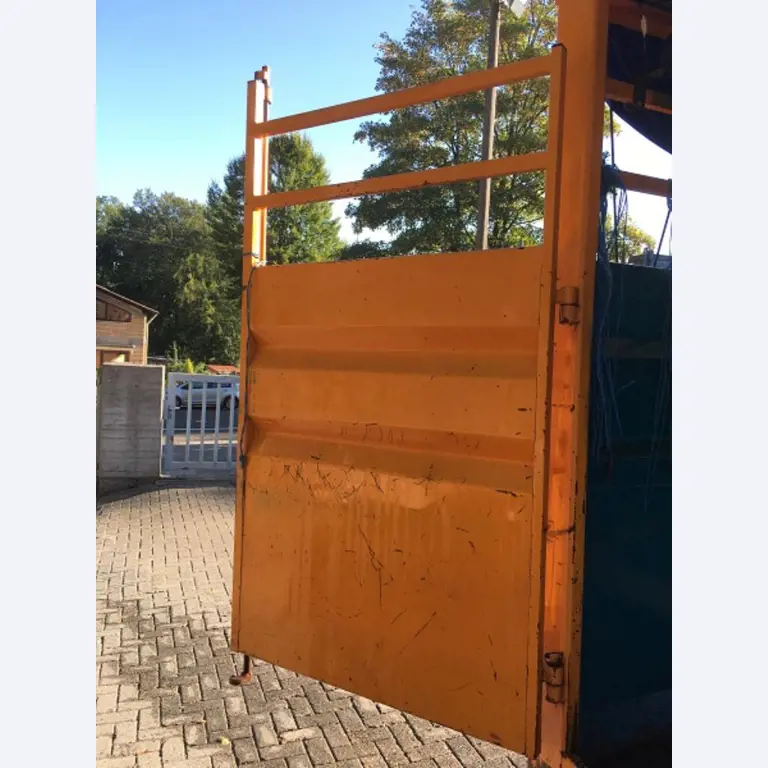 Máquinas bem conservadas do sector <br>agrícola-20