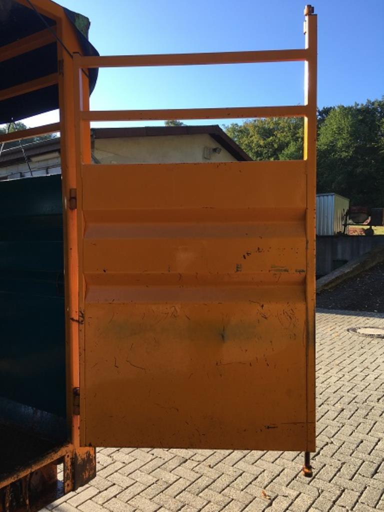 Máquinas bem conservadas do sector <br>agrícola-21