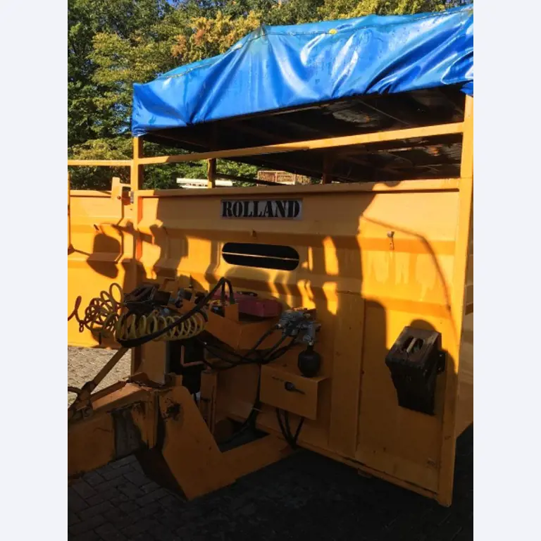 Máquinas bem conservadas do sector <br>agrícola-24