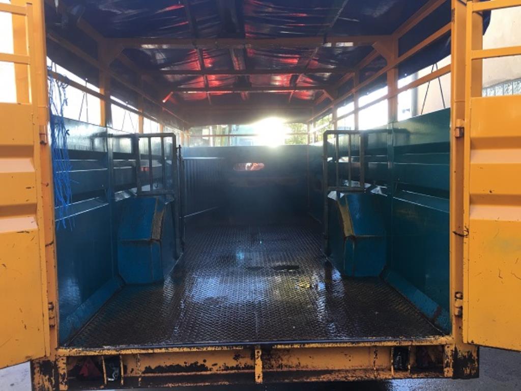 Máquinas bem conservadas do sector <br>agrícola-5