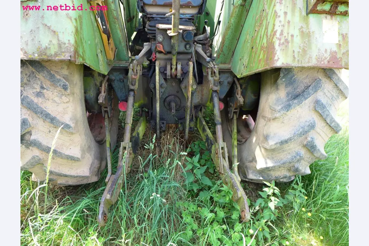 discharged and well-maintained machines from the sector agriculture-10