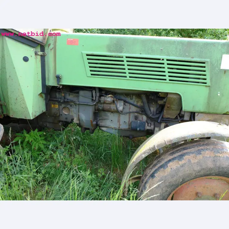 discharged and well-maintained machines from the sector agriculture-15