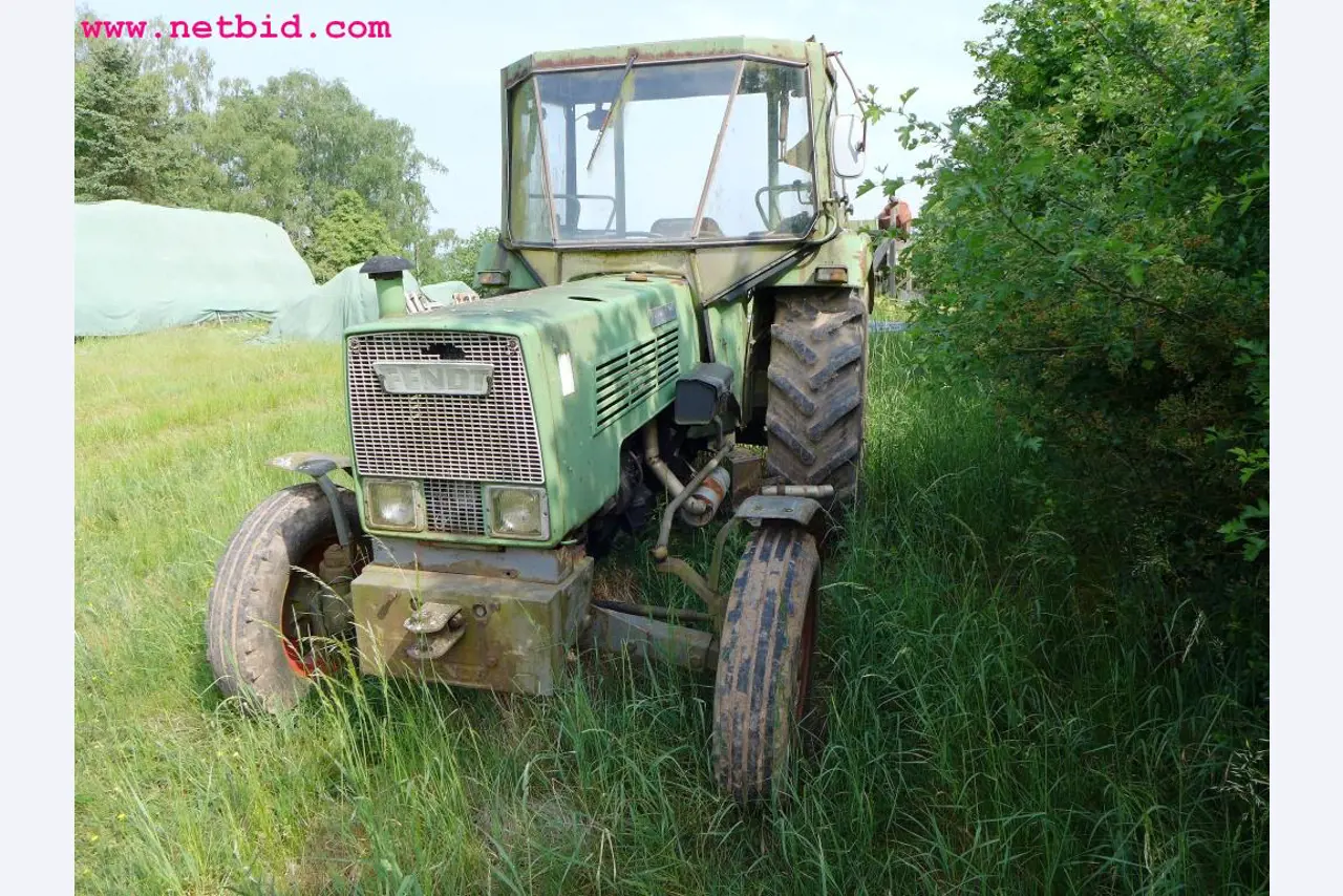 discharged and well-maintained machines from the sector agriculture-9