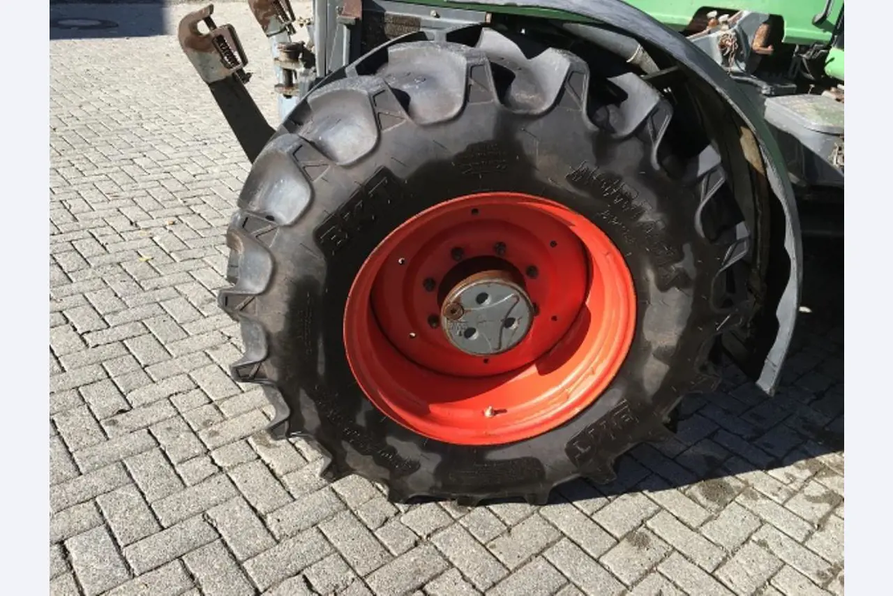 Máquinas bem conservadas do sector <br>agrícola-12