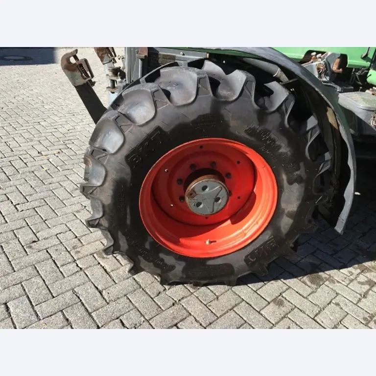 Máquinas bem conservadas do sector <br>agrícola-12