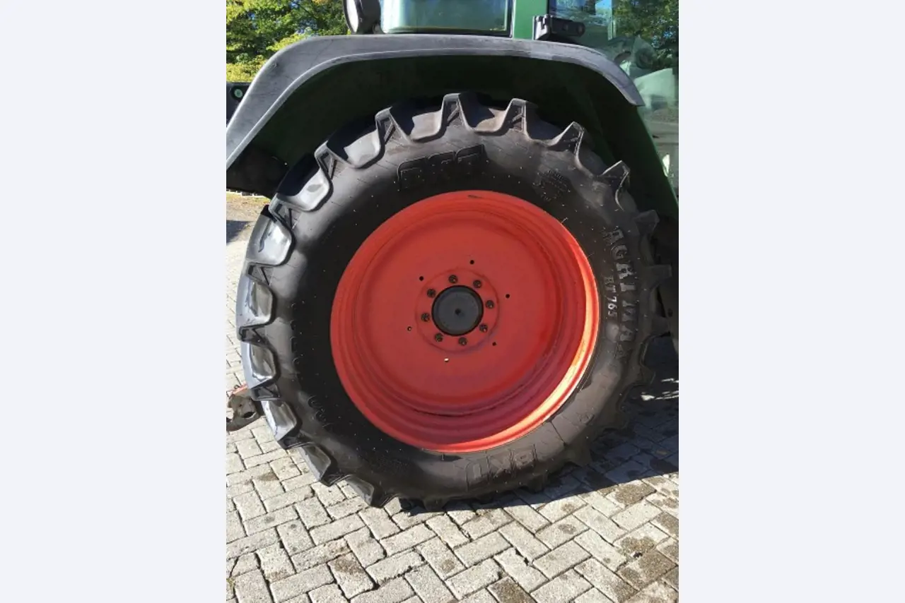 Máquinas bem conservadas do sector <br>agrícola-13